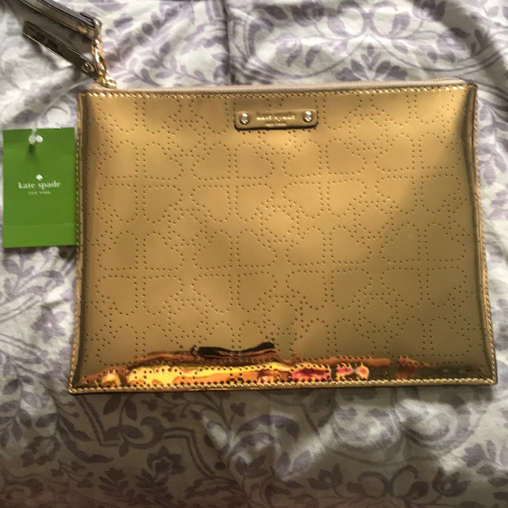 Large pouch metro gold kate spade ♠️ open to offer